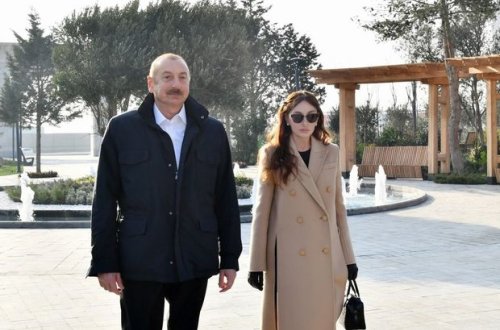 İlham Əliyev və Mehriban Əliyeva Bakıda yeni təmir olunmuş parkda - FOTO/VİDEO