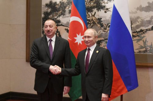 Vladimir Putin İlham Əliyevi təbrik etdi