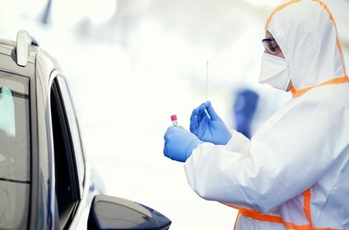 İtaliyada COVID-19-a sutkalıq yoluxma rekord göstəriciyə çatıb