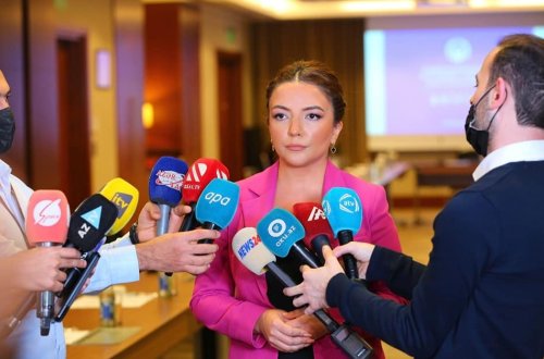 İcraçı direktor QHT-ləri təbrik etdi