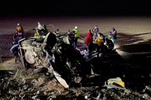 Türkiyədə iki avtomobil toqquşub, 7 nəfər ölüb