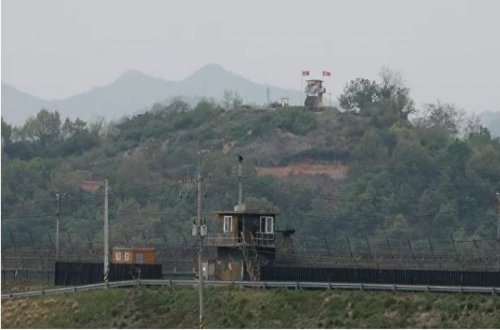 Naməlum şəxs Cənubi Koreyadan Şimali Koreyaya qaçıb