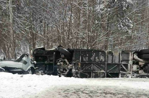 Belarusda yol qəzası - 40-dan çox rusiyalı xəsarət aldı