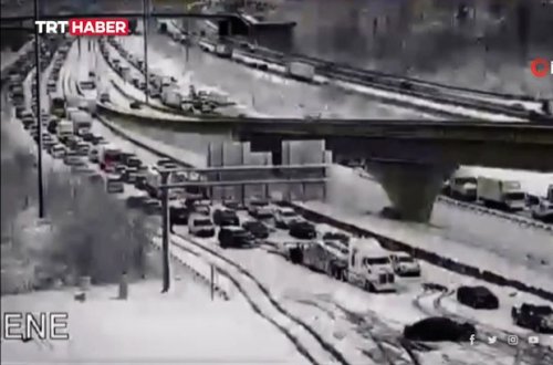 ABŞ-da yollar bağlandı: Sürücülər 15 saat tıxacda qaldılar - VİDEO