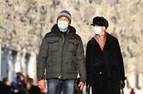 Rumıniyada tibbi maska taxmaq yenidən məcburi olub