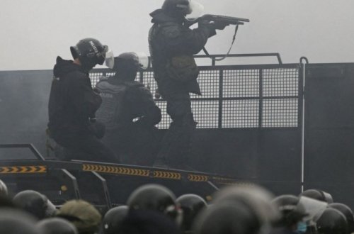 Qazaxıstanın bəzi şəhərlərində atışma olub