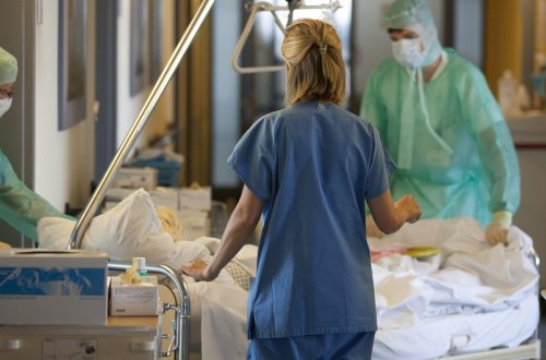 Paytaxtda gənc oğlan və qız dəm qazından zəhərləndilər