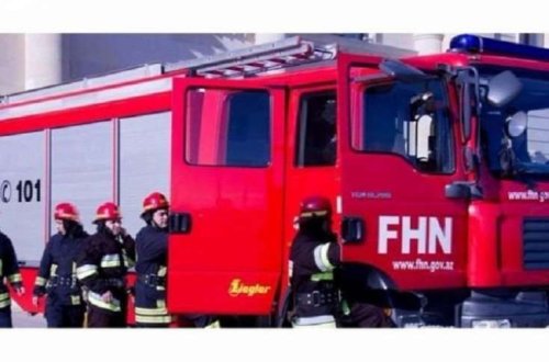 Bakıda məktəbdə yanğın, şagirdlər təxliyə edildi - FOTO / VİDEO