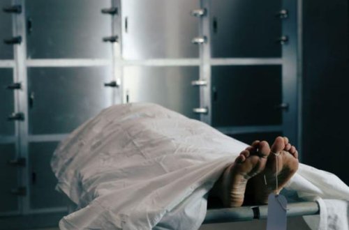 Azərbaycanda DƏHŞƏT: Evdən üç kişinin meyiti tapıldı