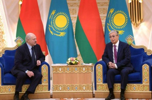Lukaşenko və Tokayev arasında telefon danışığı olub