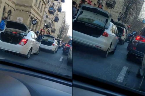 Bakıda cərimədən yayınmaq üçün kütləvi şəkildə qəribə üsula əl atdılar  - VİDEO