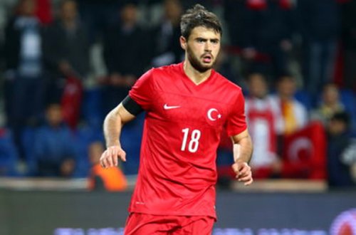 Türkiyə millisinin futbolçusu qəzada öldü
