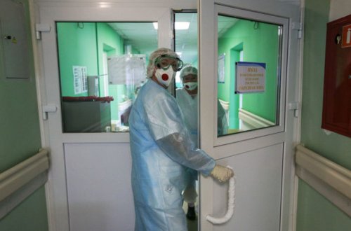 Rusiyada “omikron”a yoluxma göstəricisi son sutkada iki dəfədən çox artdı