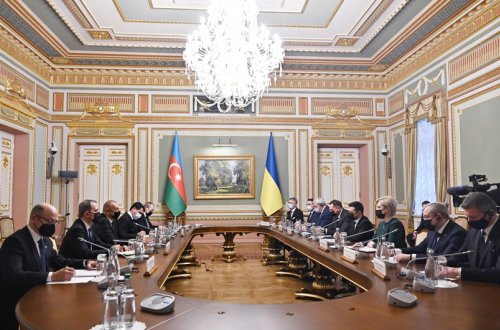 Azərbaycan və Ukrayna prezidentlərinin geniş tərkibdə görüşü keçirilib - YENİLƏNİB