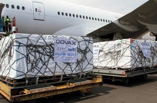 Uqanda hakimiyyəti 400 min doza koronavirus peyvəndini məhv edib