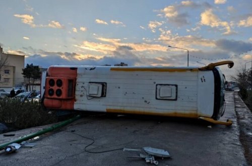 İranda avtobus aşıb, 18 nəfər yaralanıb