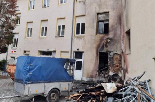 Almaniyada məsciddə yanğın - Video