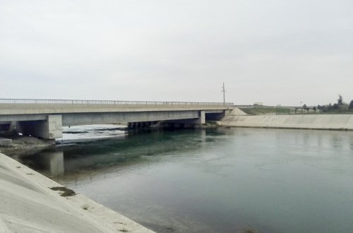 On gün əvvəl avtomobilində kanalda batan şəxsin meyiti tapılıb