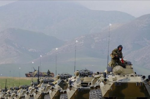 Rusiya Tacikistandakı bazasında hərbi təlimlər keçirir