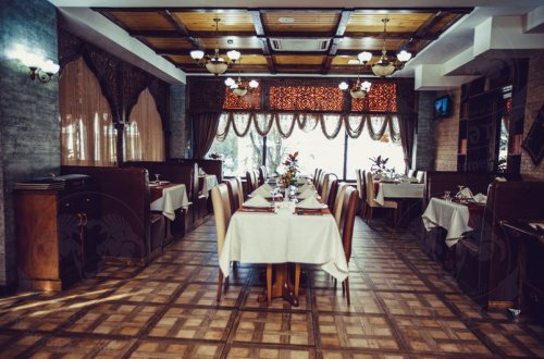 “Qoç ət” və “Gulle Garden” restoranları cərimələnib