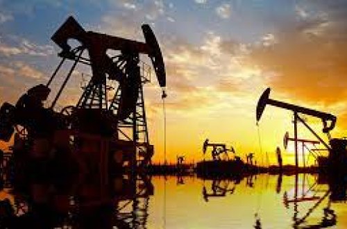 Цена на нефть марки Brent превысила 89 долларов впервые с 2014 года