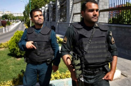 В Иране полицейские застрелили невиновного молодого человека - ФОТО/ВИДЕО