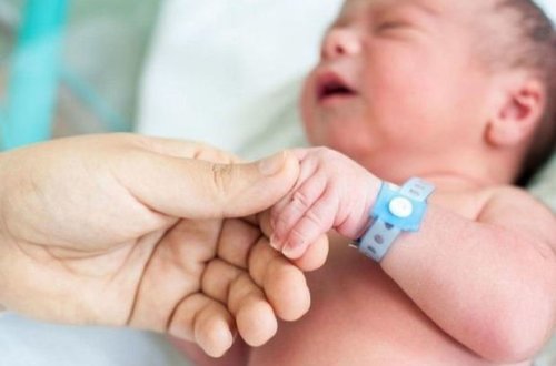 Жительница Саудовской Аравии родила пять пар близнецов