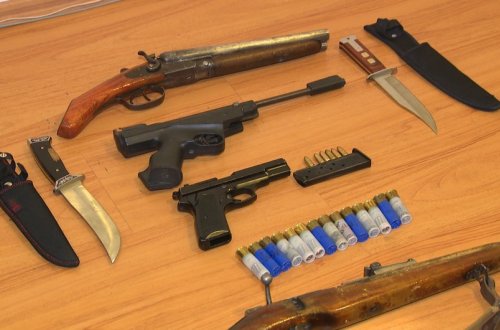 Ötən gün polis əməliyyat keçirib, 2 silah götürülüb