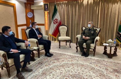 Azərbaycanla İran arasında hərbi və hərbi-texniki sahədə əməkdaşlıq müzakirə edilib