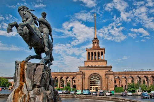 Ermənistanın dövlət borcu artıb