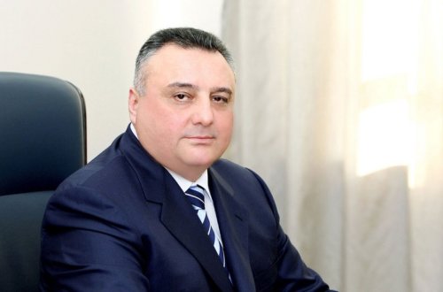 Baş Prokurorluq Eldar Mahmudovun əmisi oğlu ilə bağlı məhkəməyə müraciət edib