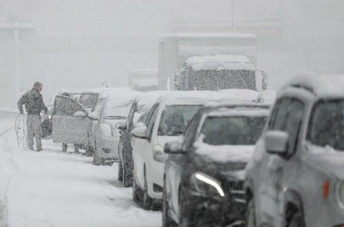 В Греции на спасение водителей из 