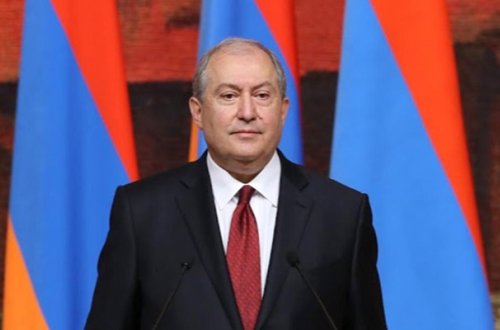 Armen Sarkisyan istefa ərizəsini xaricdə yazıb