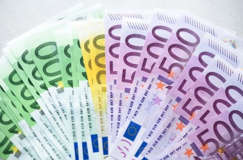 Azərbaycan Mərkəzi Bankının valyuta məzənnələri (26.01.2022)