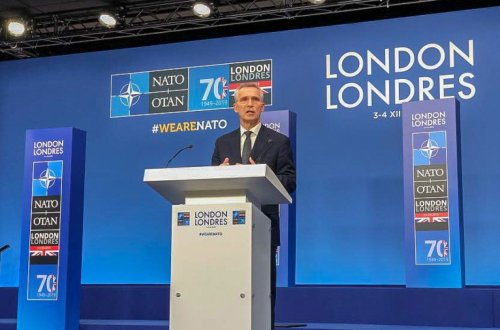 Stoltenberq: Rusiyanın NATO ilə diplomatik əlaqələri kəsməsi dialoqu çətinləşdirir