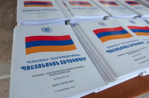 Ermənistanda Konstitusiya islahatı ilə bağlı yeni qurumun heyəti açıqlanıb