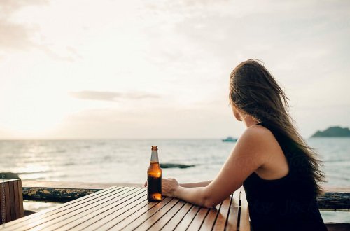 Bakıda gecə klubdan çıxan qızın qarşısını kəsdi: 