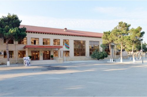 Bakıda daha bir məktəb koronavirusa görə bağlanıb