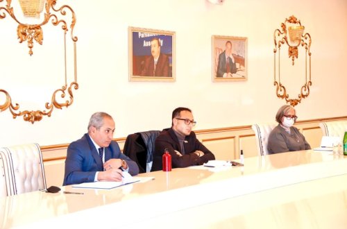 Deputat Ramil Həsən Heydər Əliyev Mərkəzində seçiciləri qəbul etdi