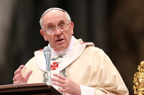 Roma Papası səhiyyə sahəsində yalan məlumatlarla mübarizə aparmağa çağırıb