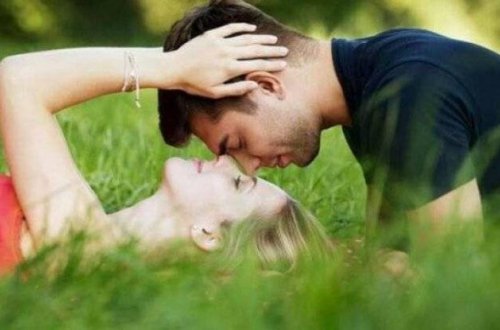 Qonşu qadınla cinsi əlaqədə olan kişini qəbiristanlığa apardılar və... - ŞOK OLAY