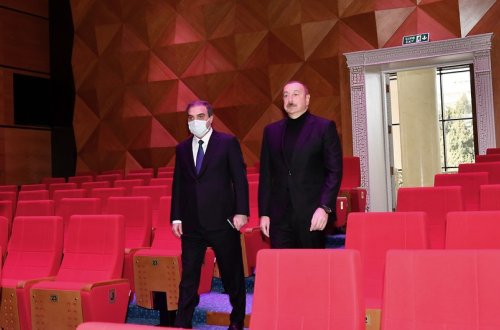 Prezident Gəncə Dövlət Dram Teatrının yeni binasının açılışında iştirak edib