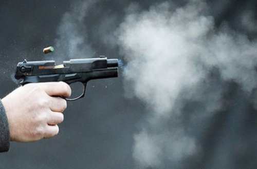 Məşhur futbolçunun həyat yoldaşı konsertdə güllələndi - FOTO