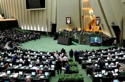 İran parlamentinin 47 deputatı koronavirusa yoluxub