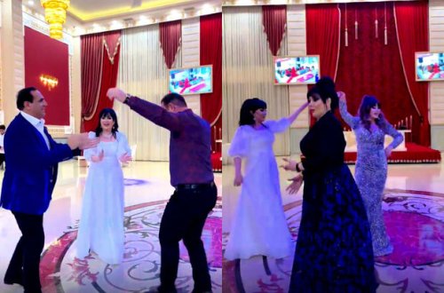 Əri həbsdə olan Afət Fərmanqızı əyləncə görüntülərini paylaşdı - VİDEO