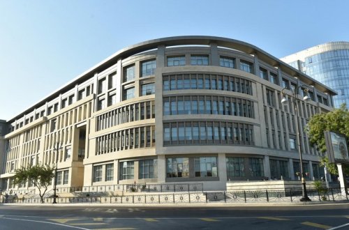 Bakıda daha iki məktəb koronavirusa görə bağlanıb