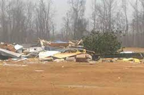 ABŞ-da tornado, 1 ölü, 8 yaralı - Video
