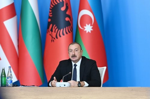 Dövlət başçısı: 