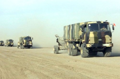 Artilleriya bölmələri ilə yeni tədris dövrünün məşğələləri keçirilir