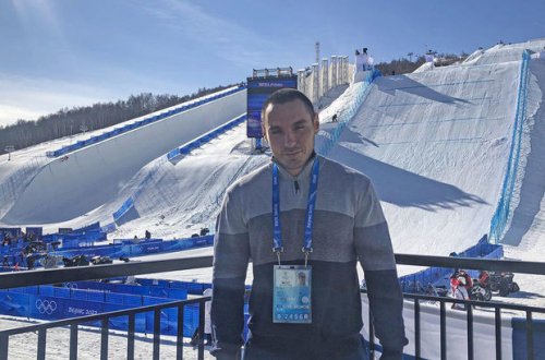 Генсек НОК Азер Алиев понаблюдал за соревнованиями на зимних Олимпийских играх в Пекине - ФОТО